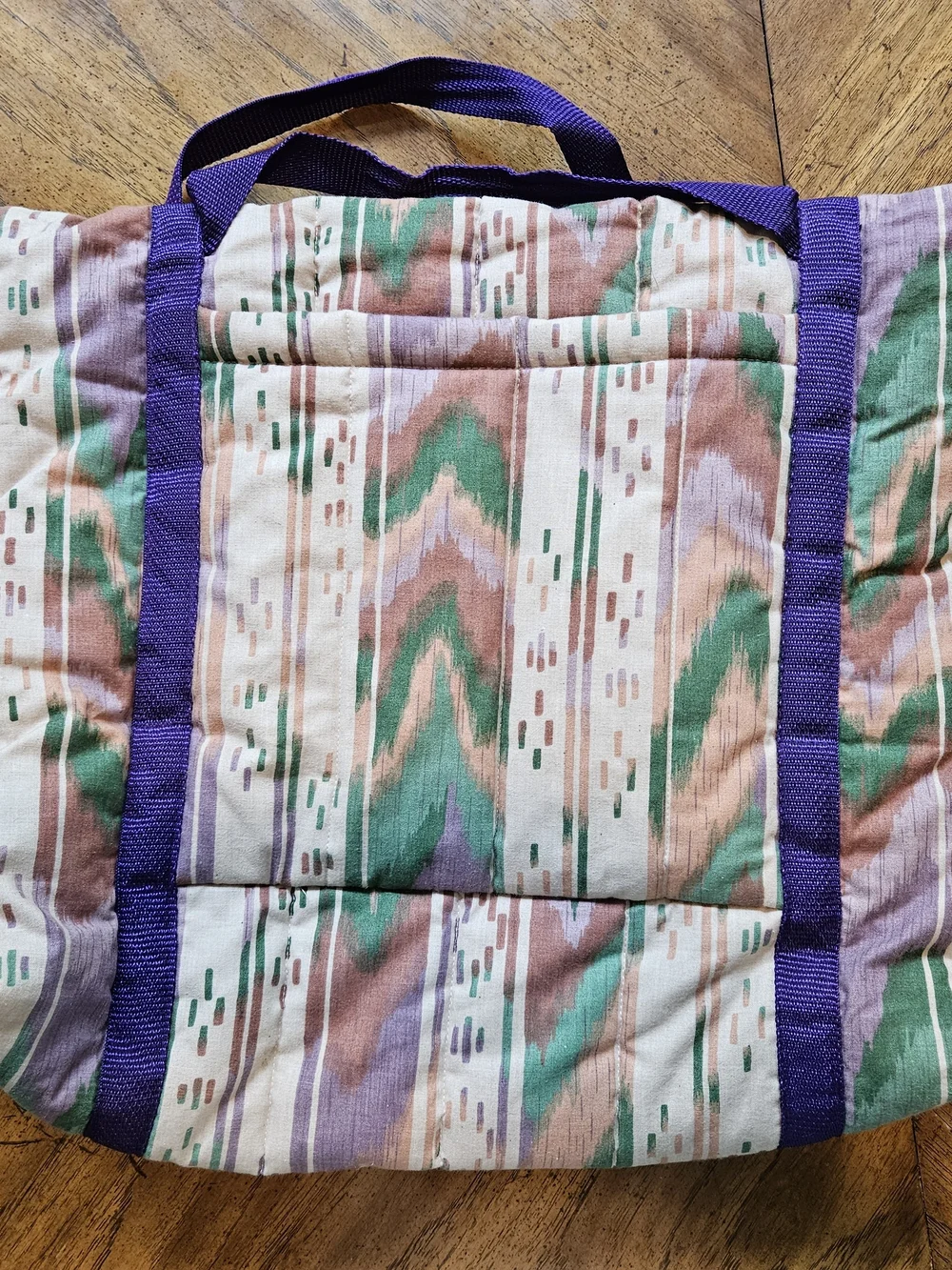 Handy Expandable Tote Bag..Quilted And Perfect For Cruise Ship Excurshions.